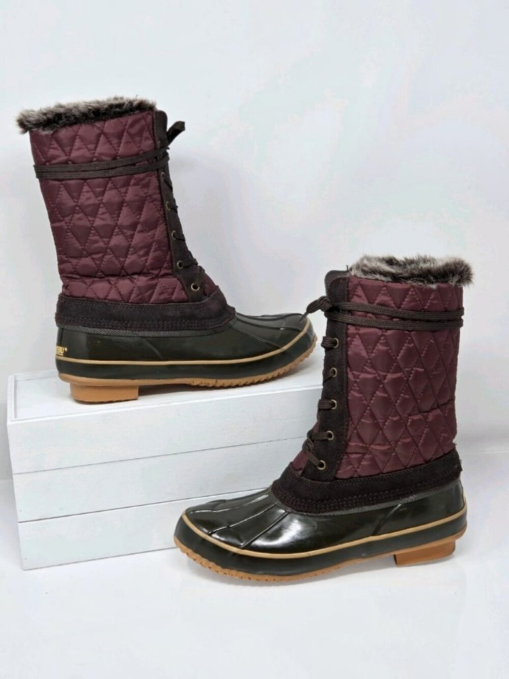 Khombu Womens 8 Purple Waterproof Duck Boots Quilted Faux Fur Winter Snow Warm
